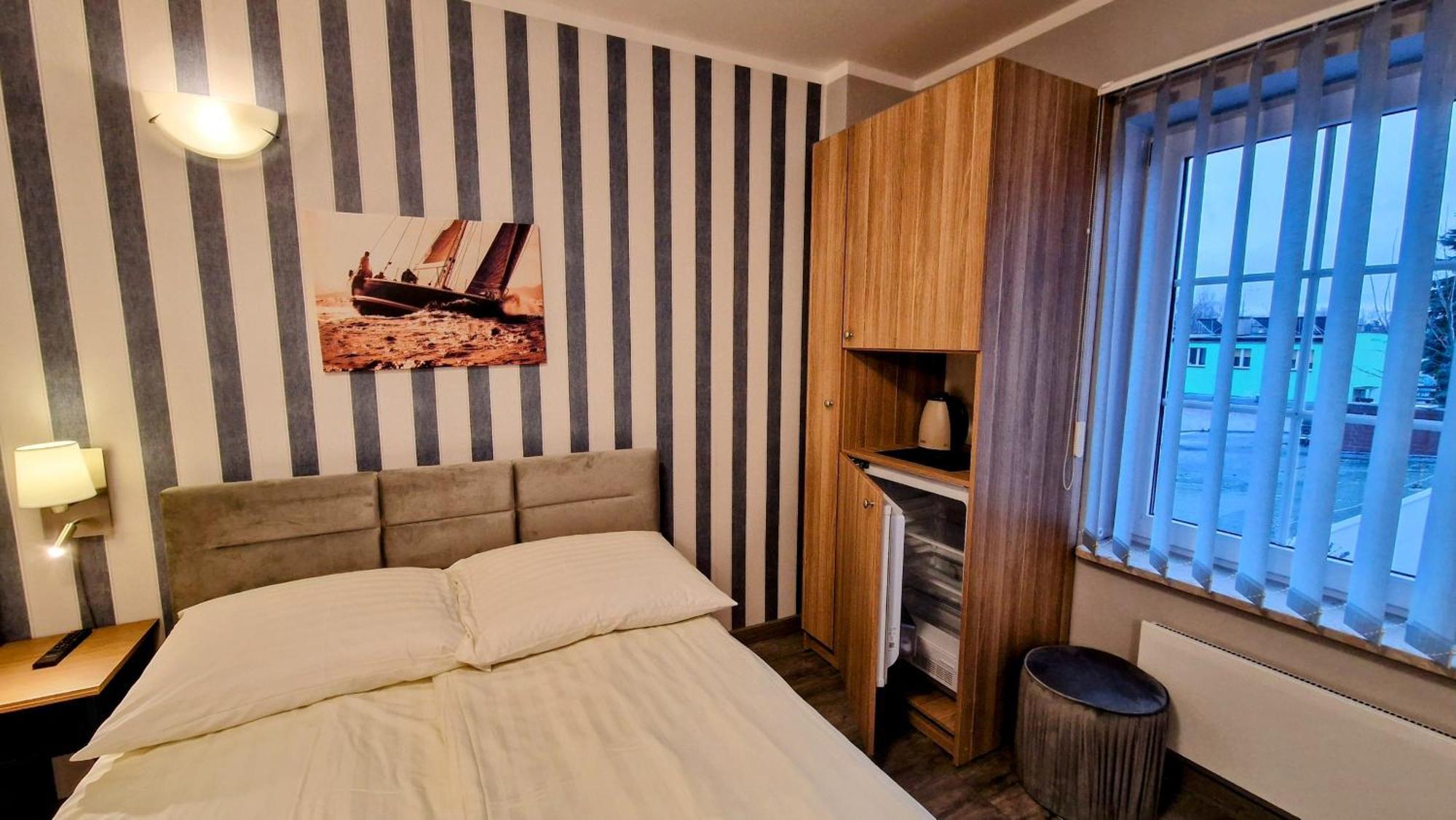 Astra Dziwnow Apartment Bagian luar foto