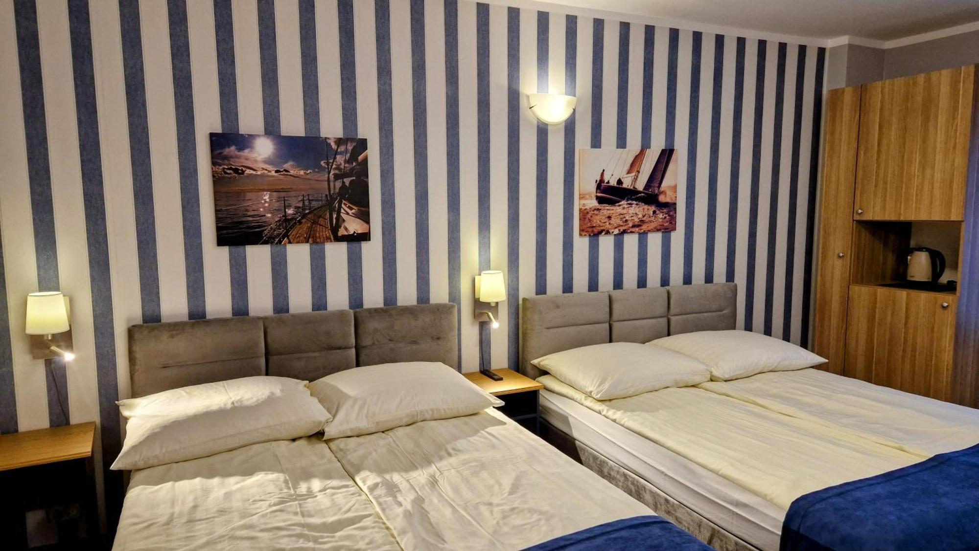 Astra Dziwnow Apartment Bagian luar foto