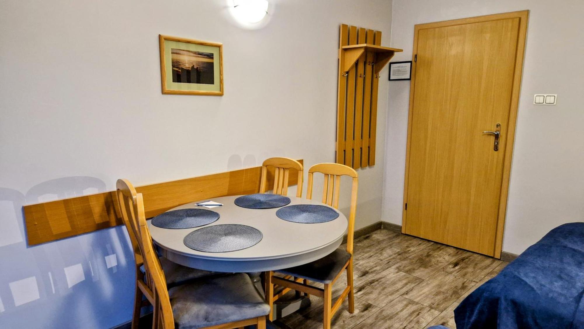 Astra Dziwnow Apartment Bagian luar foto