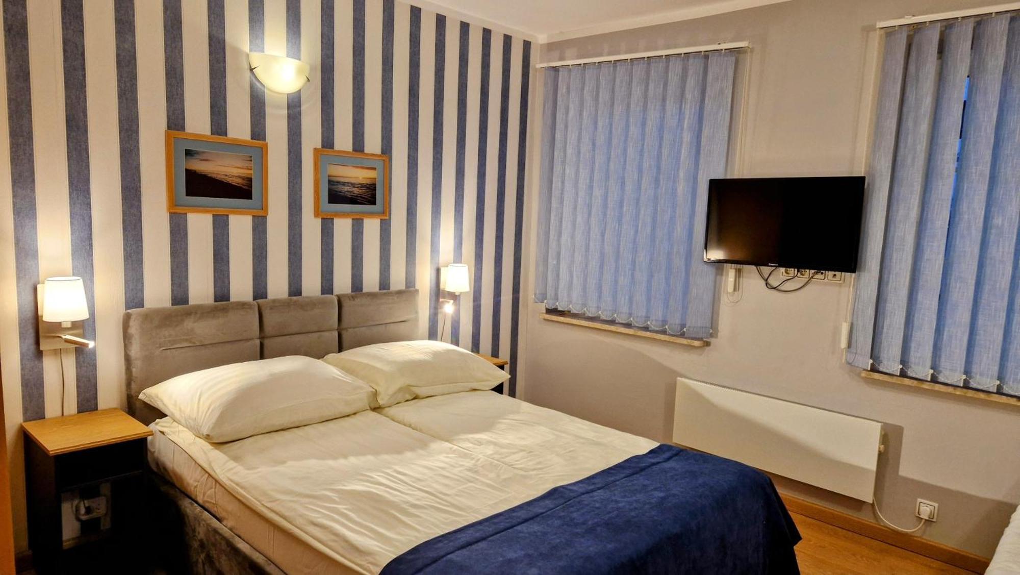 Astra Dziwnow Apartment Bagian luar foto