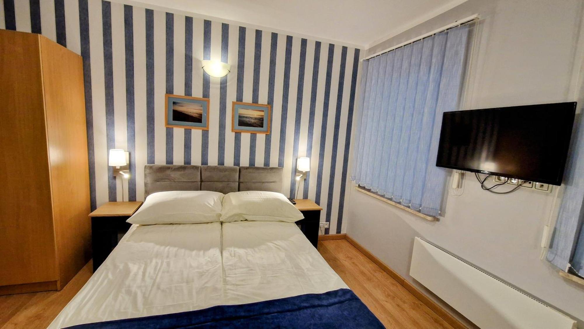 Astra Dziwnow Apartment Bagian luar foto