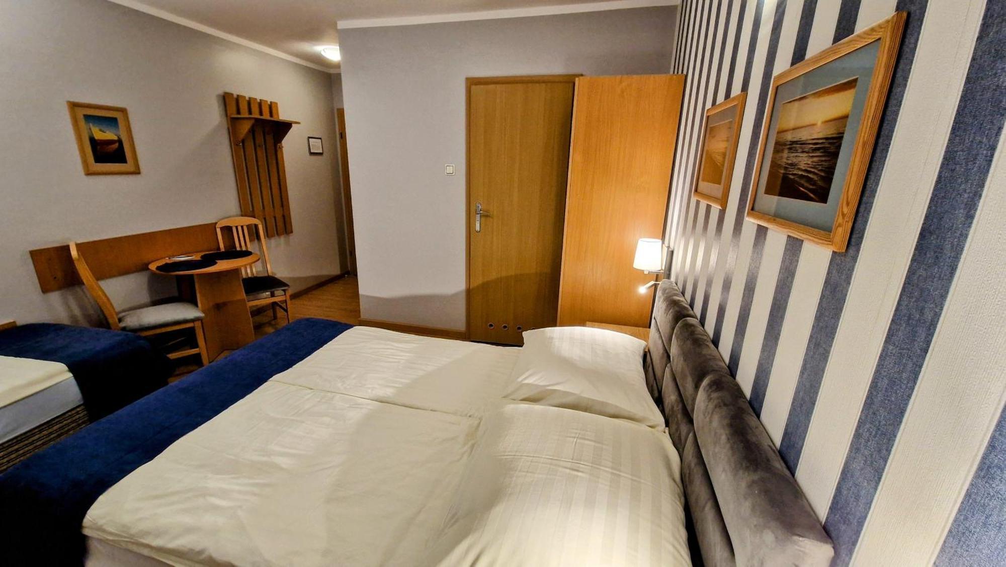 Astra Dziwnow Apartment Bagian luar foto